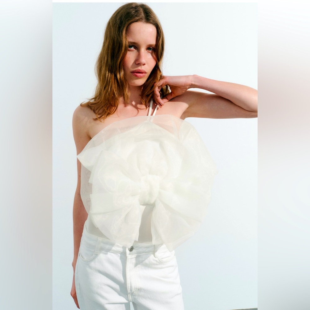 Zara Fitted white bodysuit with spaghetti straps size small. NWT.